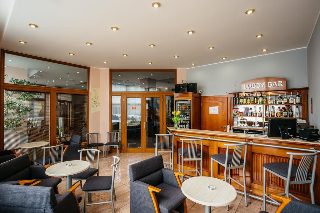 Hotel Artin Bardejov Extérieur photo