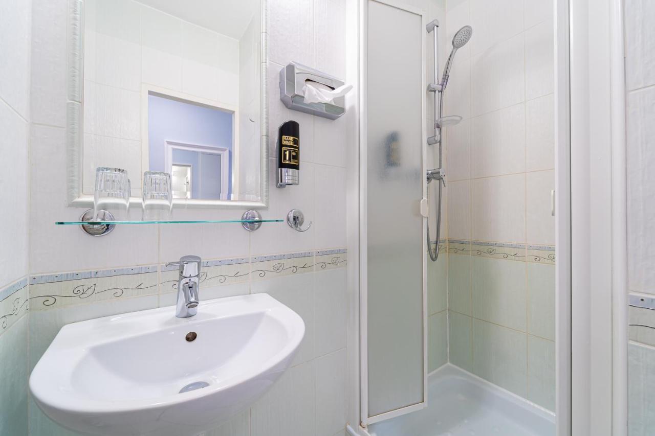Hotel Artin Bardejov Extérieur photo